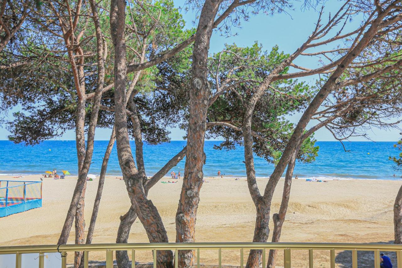Litoral Costa Dorada - Playmar Only Families Cambrils Exterior photo