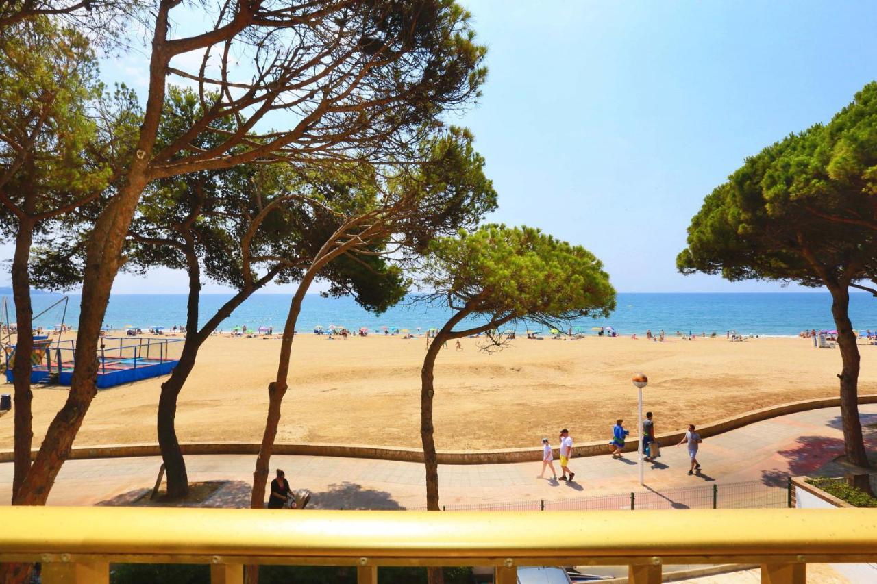 Litoral Costa Dorada - Playmar Only Families Cambrils Exterior photo