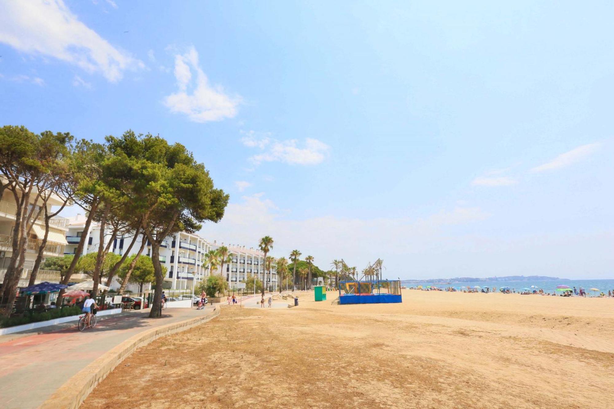 Litoral Costa Dorada - Playmar Only Families Cambrils Exterior photo
