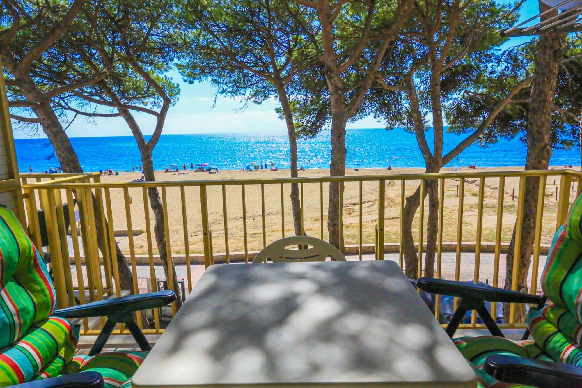 Litoral Costa Dorada - Playmar Only Families Cambrils Exterior photo
